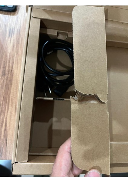 Rog Strix G16 G615LP-S5114W Ultra 9 275HX 32 GB 1 Tb SSD RTX5070 16'' Hafif Kusurlu Gaming Laptop