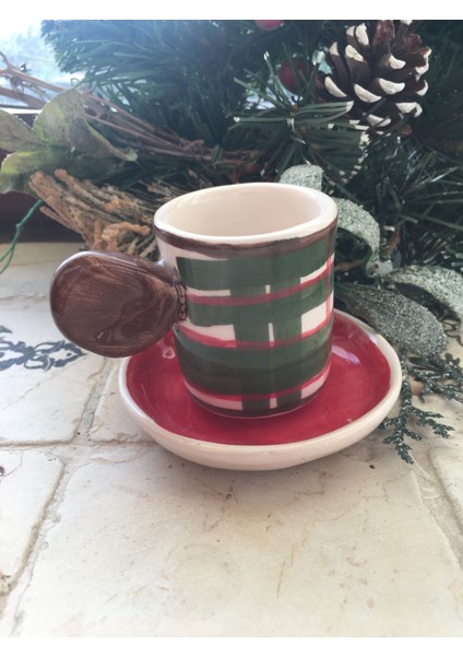 Ikili Ekose Desenli Yılbsşı Temalı El Yapımı Seramik Kahve Fincanı