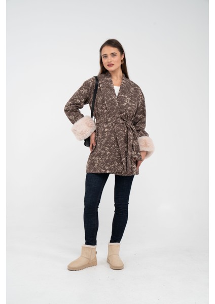 Desenli Kürk Manşet Detaylı Kuşaklı Kadın Kaban 1766 fiyatları