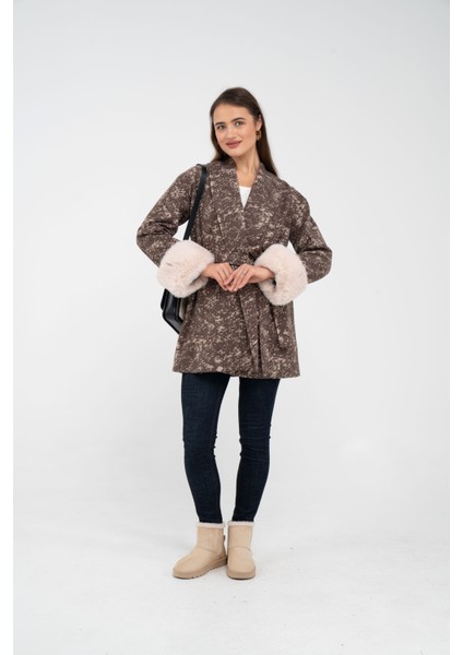 Desenli Kürk Manşet Detaylı Kuşaklı Kadın Kaban 1766 fırsatları