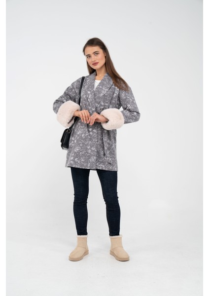 Desenli Kürk Manşet Detaylı Kuşaklı Kadın Kaban 1766 modelleri