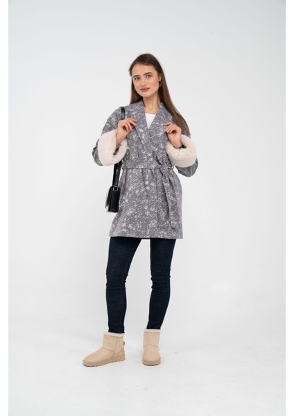Desenli Kürk Manşet Detaylı Kuşaklı Kadın Kaban 1766 fırsatları