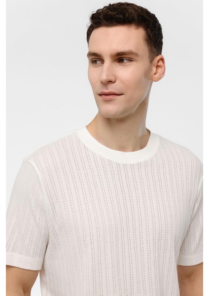 Beyaz Regular Fit %100 Pamuk Bisiklet Yaka Tişört fırsatları