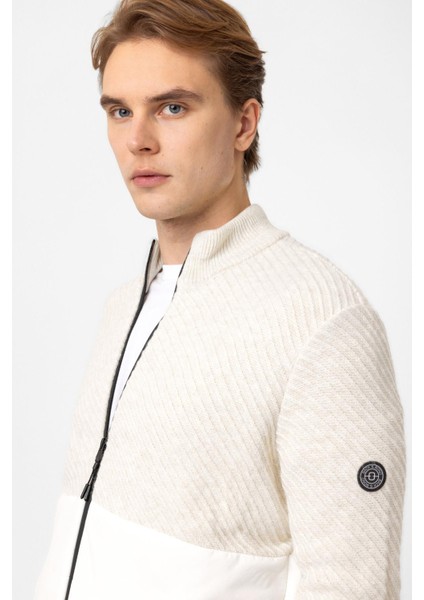 Ekru Regular Fit Desenli Yumuşak Dokulu Fermuarlı Hırka fiyatları