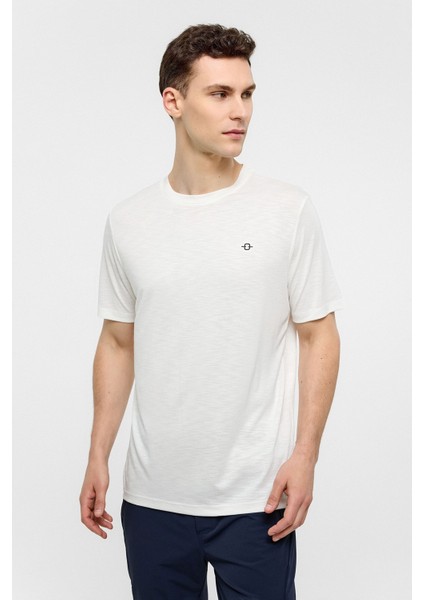 Beyaz Basic Flamlı Tişört modelleri