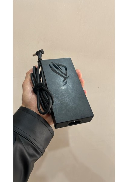 Tuf Gaming F16 FX607VU-RL073W Core 5 210H 16 GB 512 GB SSD RTX4050 16'' Kusurlu Adaptör Gaming Laptop indirimleri