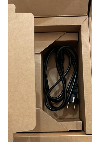 Tuf Gaming F16 FX607VU-RL073W Core 5 210H 16 GB 512 GB SSD RTX4050 16'' Kusurlu Adaptör Gaming Laptop