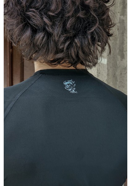 Endoflife - Compression T-Shirt (Siyah) fırsatları