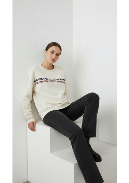 Kadın Baskılı Şardonlu Üç Ip Şevval Sweatshirt Ekru fiyatları