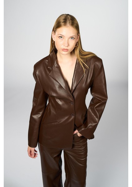 Kadın Kahverengi Bele Oturan Deri Blazer Ceket fiyatları