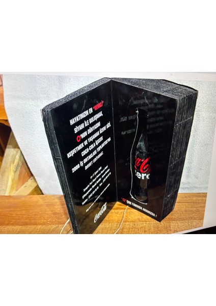 Coca Cola Çok Yakında Aramızda Zero Orijinal Kutusunda Koleksiyonluk Şişe Kutu Ölçüsü 26 x 15 x 8 cm