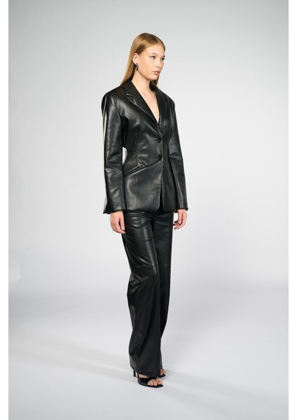 Kadın Siyah Bele Oturan Deri Blazer Ceket fiyatları