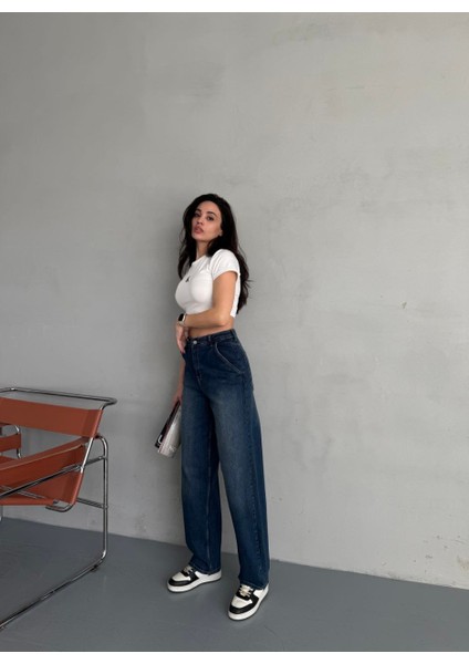 Denim’de Yeni Siluet: Lacivert Baggy