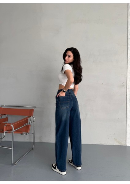 Denim’de Yeni Siluet: Lacivert Baggy fiyatları