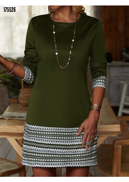 Kadın Uzun Kollu Bisiklet Yaka Kol Ağzı ve Etek Ucu Baskılı Iki Iplik Elbise modelleri