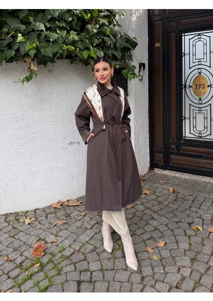 Ekose Manşet Detaylı ve Bağcıklı Kemerli Kadın Uzun Trençkotu fırsatları