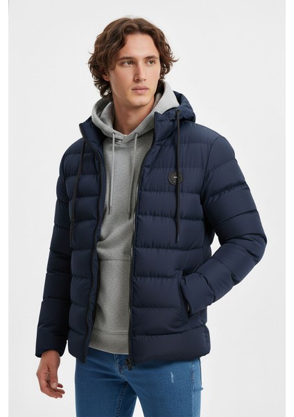 İçi Astarlı Su ve Rüzgar Geçirmez Cepli Kapüşonlu Erkek Mont