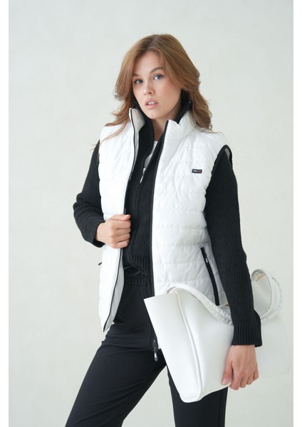 İçi Astarlı Su ve Rüzgar Geçirmez Cepli Kadın Yelek