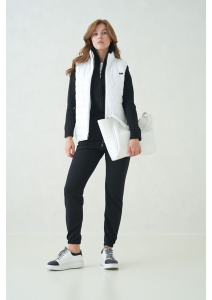 İçi Astarlı Su ve Rüzgar Geçirmez Cepli Kadın Yelek