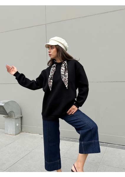 Kadın Siyah Leopar Şal Detaylı Oversize Sweatshirts 30096