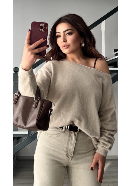 Taş Düşük Omuz Sakallı Kazak