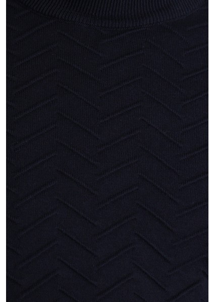 Yarım Balıkçı Yaka Regular Fit Desenli Pamuklu Triko Kazak indirimleri