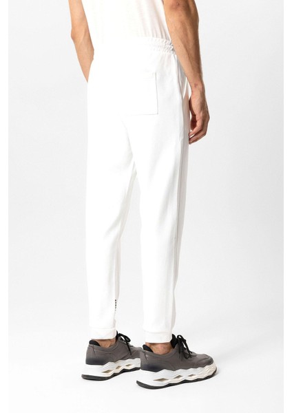 Beyaz Regular Fit Pamuklu Beli Bağlamalı Jogger Pantolon