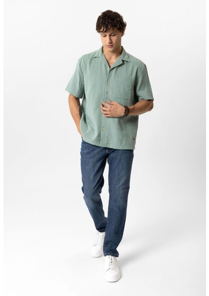 Yeşil Relaxed Fit Küba Yaka Kısa Kollu Gömlek