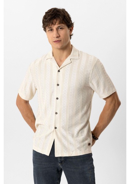 Bej Regular Fit Küba Yaka Örme Kısa Kollu Gömlek modelleri