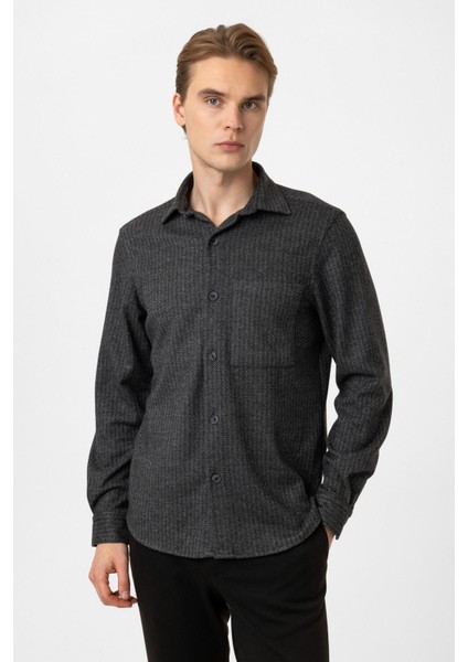 Siyah Regular Fit Cepli Desenli Örme Gömlek