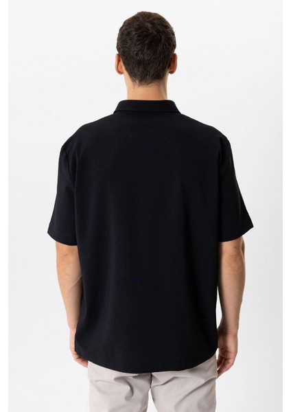 Siyah Relaxed Fit Küba Yaka Kısa Kollu Gömlek fırsatları