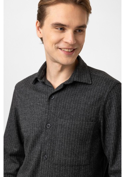 Siyah Regular Fit Cepli Desenli Örme Gömlek modelleri