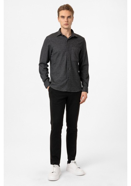 Siyah Regular Fit Cepli Desenli Örme Gömlek