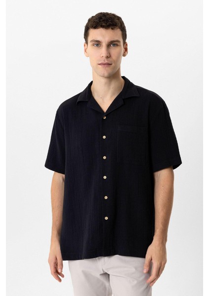Siyah Relaxed Fit Küba Yaka Kısa Kollu Gömlek