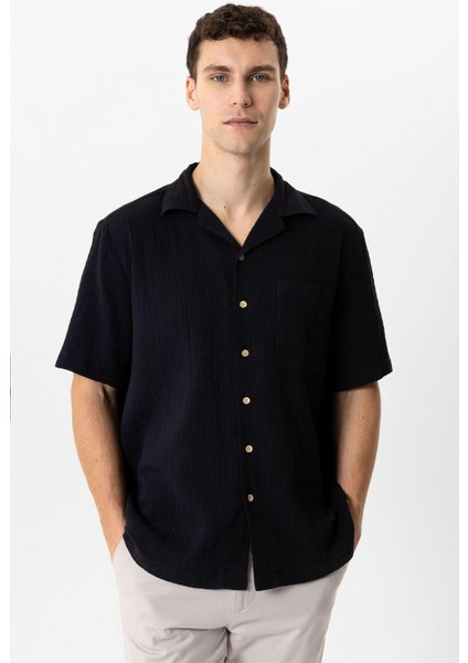 Siyah Relaxed Fit Küba Yaka Kısa Kollu Gömlek fiyatları