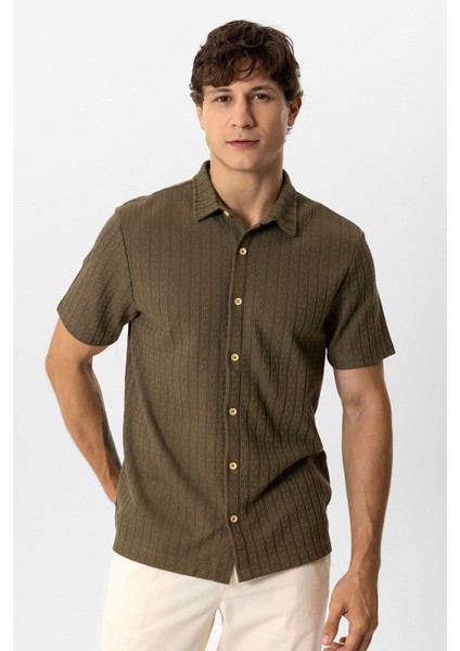 Haki Regular Fit Kısa Kollu Desenli Örme Gömlek fiyatları