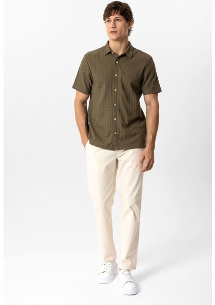 Haki Regular Fit Kısa Kollu Desenli Örme Gömlek