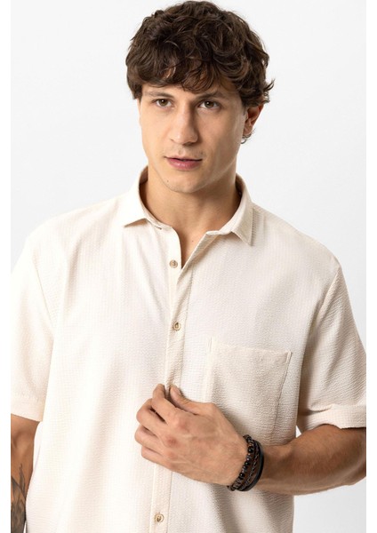 Bej Relaxed Fit Küba Yaka Kısa Kollu Gömlek fiyatları