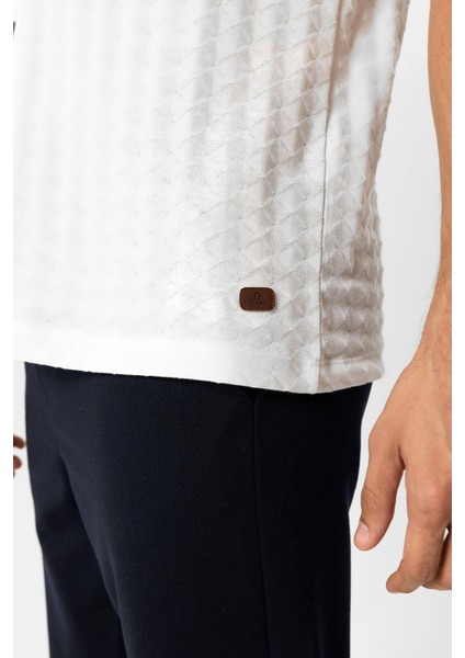 Beyaz Regular Fit Desenli Kısa Kollu %100 Pamuk Gömlek indirimleri