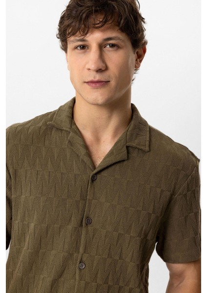 Haki Regular Fit Küba Yaka Örme Kısa Kollu Gömlek modelleri