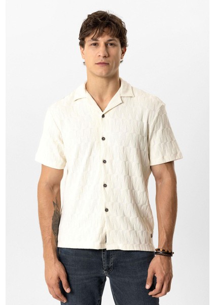 Ekru Regular Fit Küba Yaka Örme Kısa Kollu Gömlek