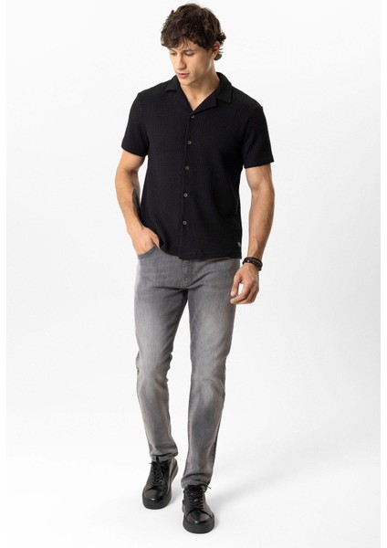 Siyah Regular Fit Küba Yaka Örme Kısa Kollu Gömlek indirimleri