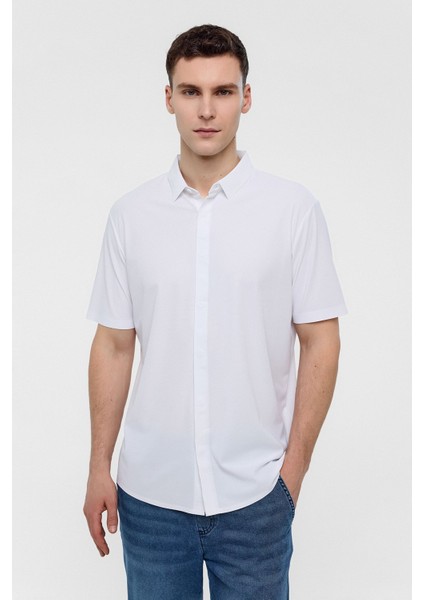 Beyaz Regular Fit Kısa Kollu Gömlek fiyatları
