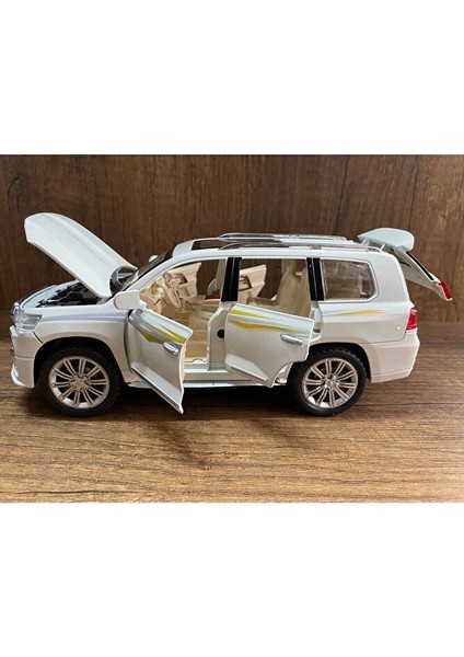 Toyota Land Cruıser Jip Araba Kapıları Bagaj ve Kaput Açılır Işıklı ve Sesli Toyota Land Cruiser fiyatları