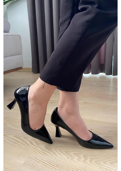 Kadın Samba Siyah Rugan 7 cm Ince Topuklu Stiletto indirimleri