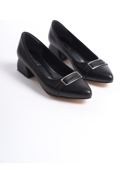 Kadın Katra 4 cm Kalın Topuklu Düz Toka Deyatlı Klasık Ayakkabı