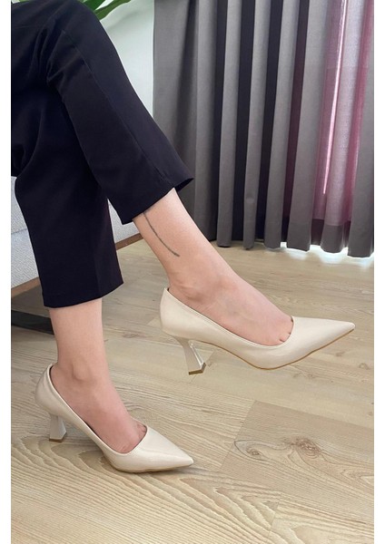 Kadın Samba Krem Rugan Stiletto fiyatları