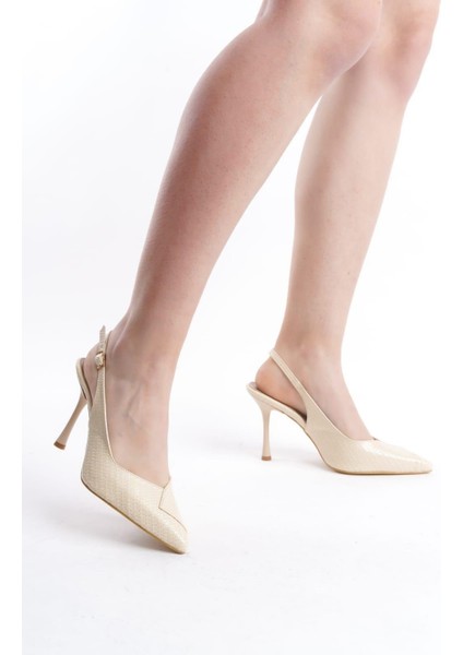 Kadın Soci Krem Rugan 9 cm Ince Topuklu Sivri Burunlu Arkası Acık Tasarım Stiletto