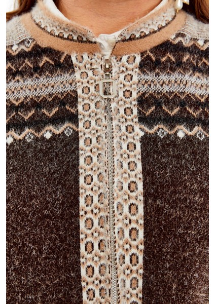 Triko Kadın Büyük Beden Sakallı Panço Yarasa Kollu Kışlık Yünlü Çok Kalın Anne Hırka fırsatları