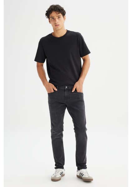 Luke Pamuklu Slim Tapered Fit Düşük Bel Dar Paça Jeans Erkek Kot Pantolon ML719IZHL 001